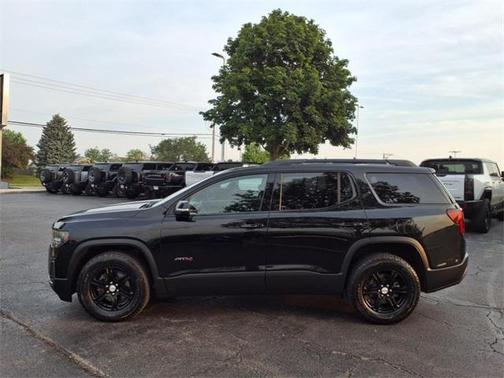 2023 GMC Acadia AWD AT4