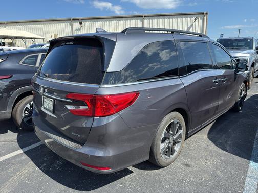 2023 Honda Odyssey 