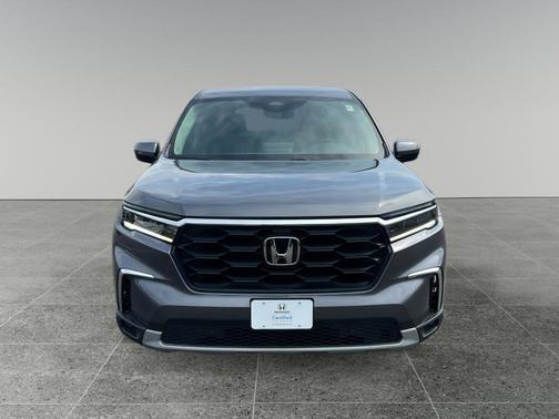 Modern Steel Metallic 2024 Honda Pilot