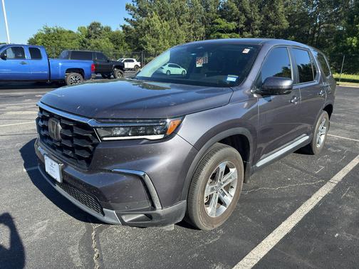Modern Steel Metallic 2024 Honda Pilot