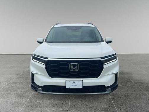 Platinum White Pearl 2025 Honda Pilot