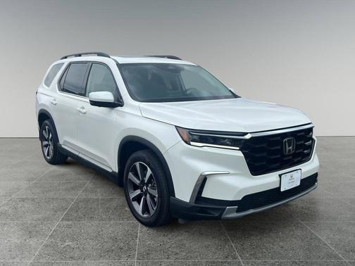 Platinum White Pearl 2025 Honda Pilot