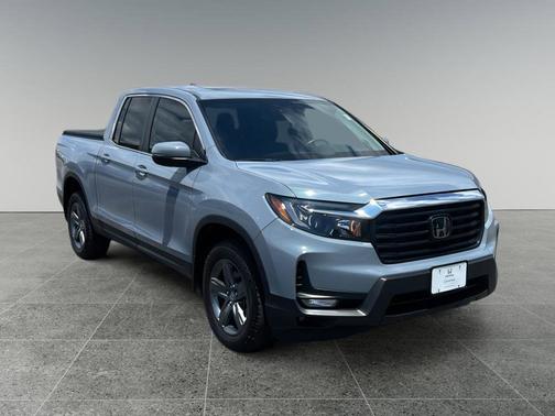 Sonic Gray Pearl 2023 Honda Ridgeline
