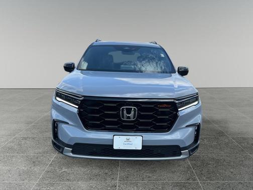 Sonic Gray Pearl 2025 Honda Pilot