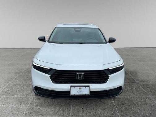Platinum White Pearl 2025 Honda Accord