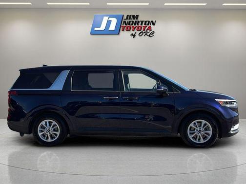 Deep Chroma Blue 2023 Kia Carnival LX