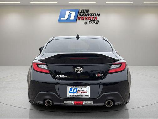 Raven 2024 Toyota GR86 Premium