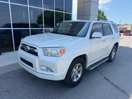 Blizzard Pearl Metallic 2013 Toyota 4Runner SR5