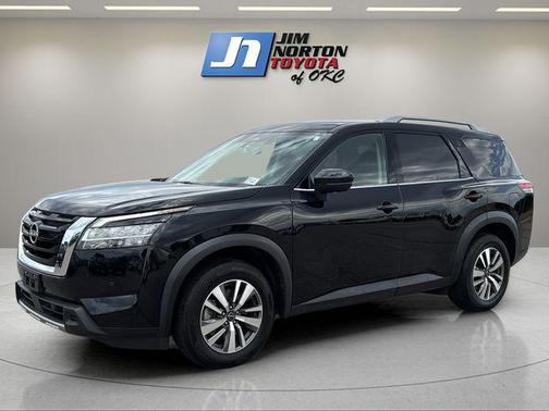 Super Black 2023 Nissan Pathfinder SL 4WD