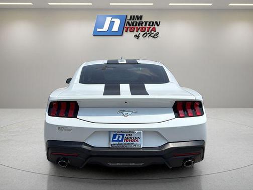 Oxford White 2024 Ford Mustang EcoBoost