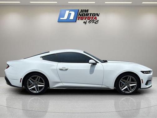 Oxford White 2024 Ford Mustang EcoBoost