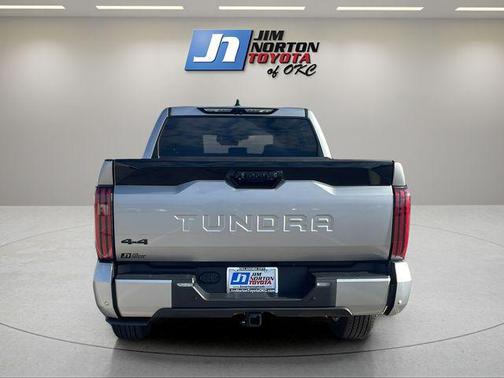 2023 Toyota Tundra Hybrid Platinum