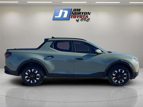 2025 Hyundai SANTA CRUZ SEL Activity