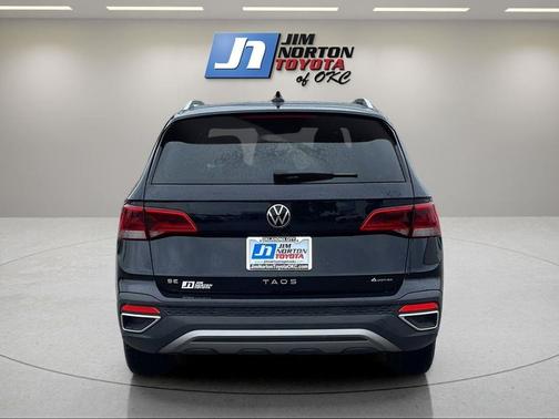 2024 Volkswagen Taos 1.5T SE