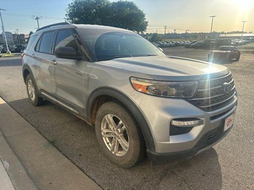 Iconic Silver Metallic 2020 Ford Explorer XLT