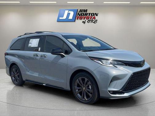 2026 Toyota Sienna XSE 7 Passenger