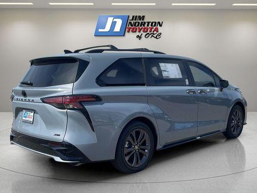 2026 Toyota Sienna XSE 7 Passenger