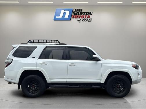 Ice Cap 2024 Toyota 4Runner SR5