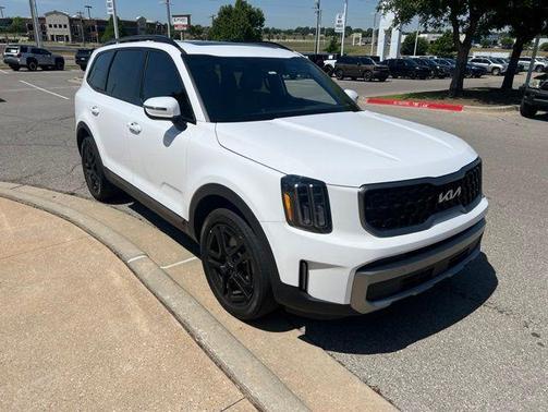 Glacial White Pearl 2023 Kia Telluride EX X-Line