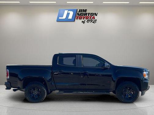 Onyx Black 2022 GMC Canyon AT4