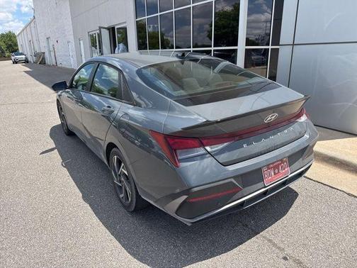 Ecotronic Gray 2025 Hyundai ELANTRA Sport