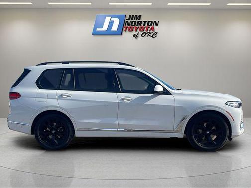 Alpine White 2021 BMW X7 xDrive40i