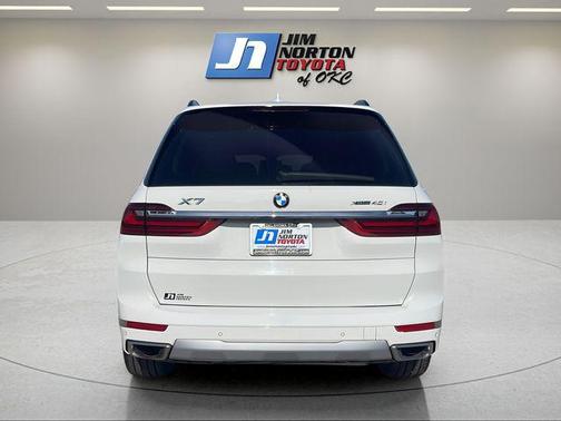 Alpine White 2021 BMW X7 xDrive40i