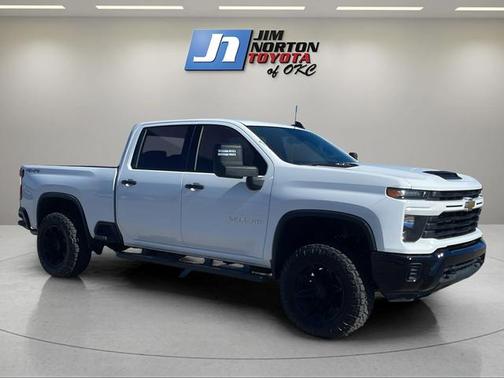 2025 Chevrolet Silverado 2500 Custom