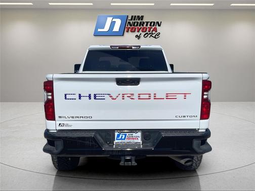 2025 Chevrolet Silverado 2500 Custom