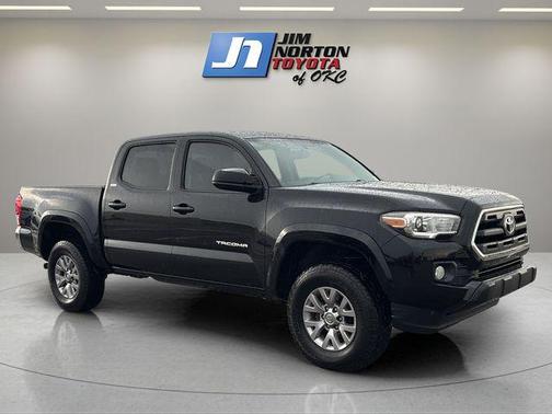 Black 2017 Toyota Tacoma SR5
