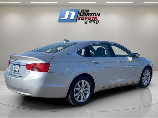 Silver Ice Metallic 2019 Chevrolet Impala 1LT