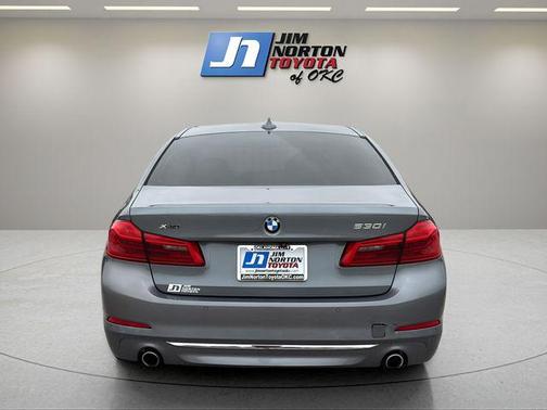 Bluestone Metallic 2018 BMW 530 xDrive