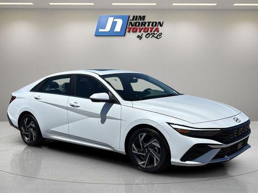Serenity White 2025 Hyundai ELANTRA SEL