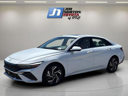 Serenity White 2025 Hyundai ELANTRA SEL