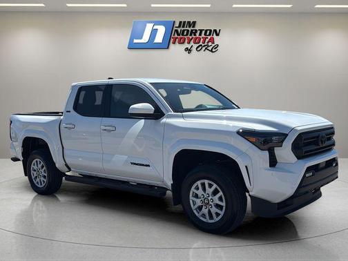 Ice Cap 2024 Toyota Tacoma SR5