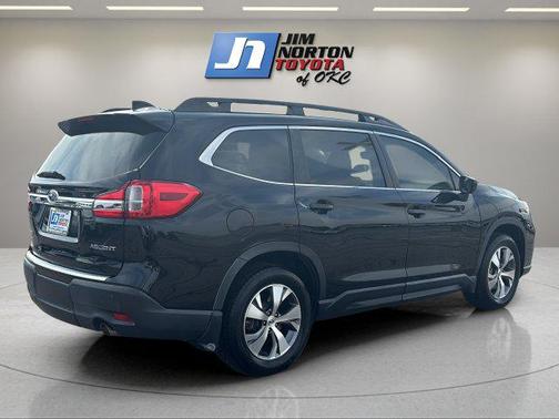 Crystal Black Silica 2019 Subaru Ascent Premium 7-Passenger