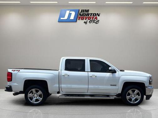 Iridescent Pearl Tricoat 2018 Chevrolet Silverado 1500 1LT