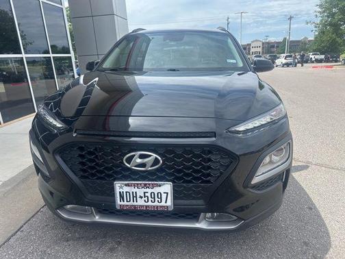 Ultra Black 2020 Hyundai KONA SEL Plus