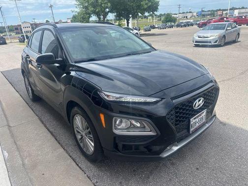 Ultra Black 2020 Hyundai KONA SEL Plus