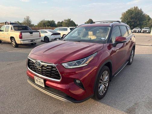 Ruby Flare Pearl 2021 Toyota Highlander Hybrid Platinum