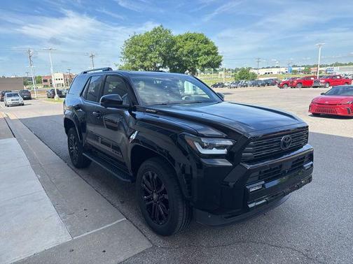 Black 2025 Toyota 4Runner Hybrid Platinum