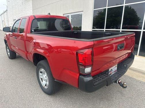 Barcelona Red Metallic 2022 Toyota Tacoma SR