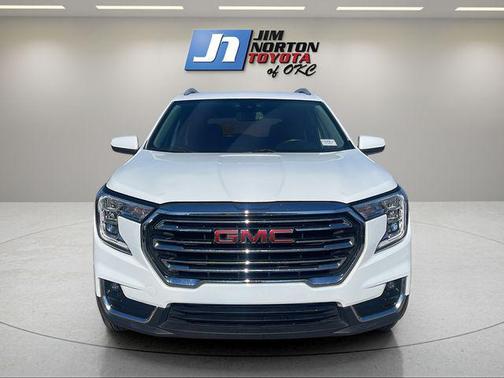 Summit White 2023 GMC Terrain SLT