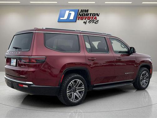 Velvet Red Pearlcoat 2022 Jeep Wagoneer Series III 4x2