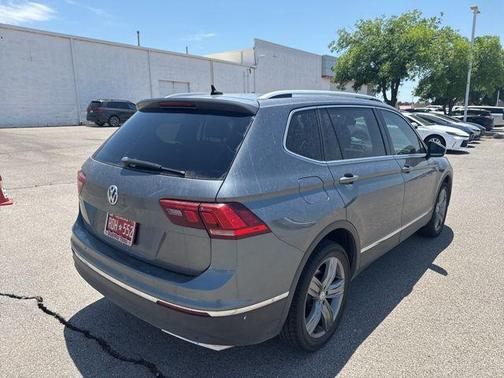 Platinum Gray Metallic 2020 Volkswagen Tiguan 2.0T SEL