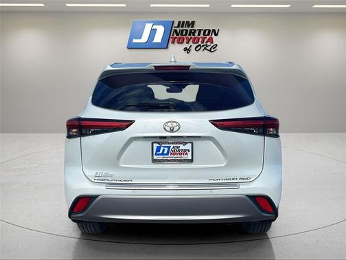 2020 Toyota Highlander Platinum