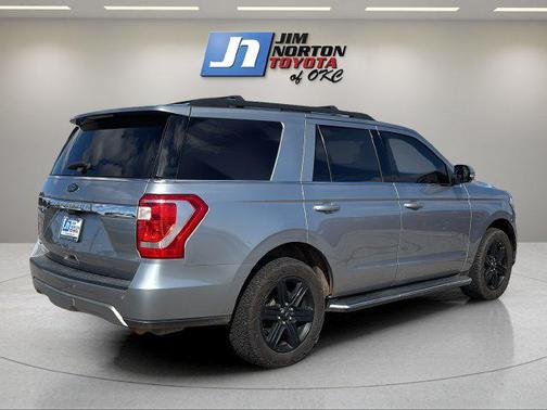 Iconic Silver Metallic 2020 Ford Expedition XLT