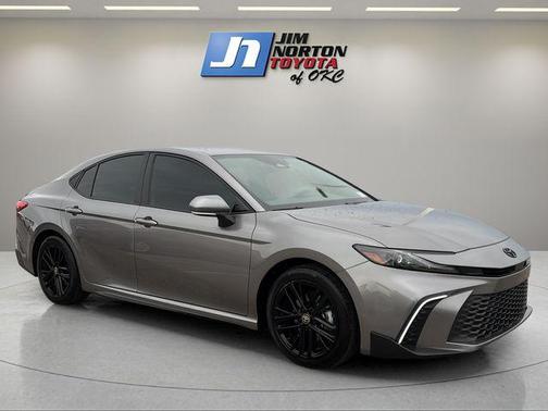 Heavy Metal 2025 Toyota Camry SE