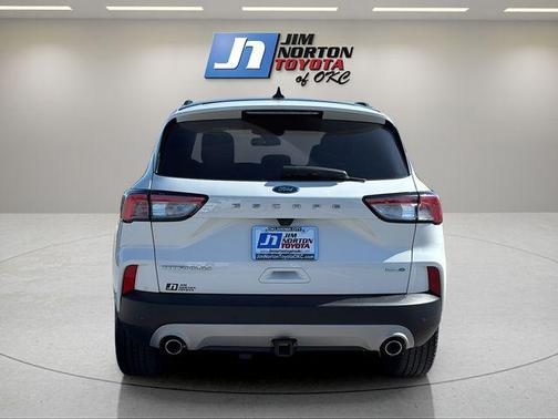 White Metallic 2020 Ford Escape Titanium