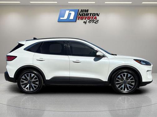 White Metallic 2020 Ford Escape Titanium